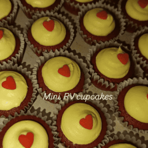 Mini Red velvet cupcakes 16pcs